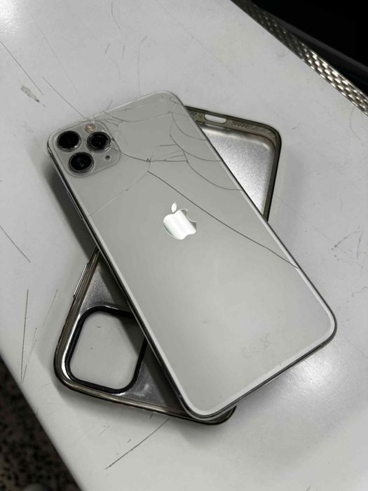 Iphone 11 pro max 256GB 93% battery helath