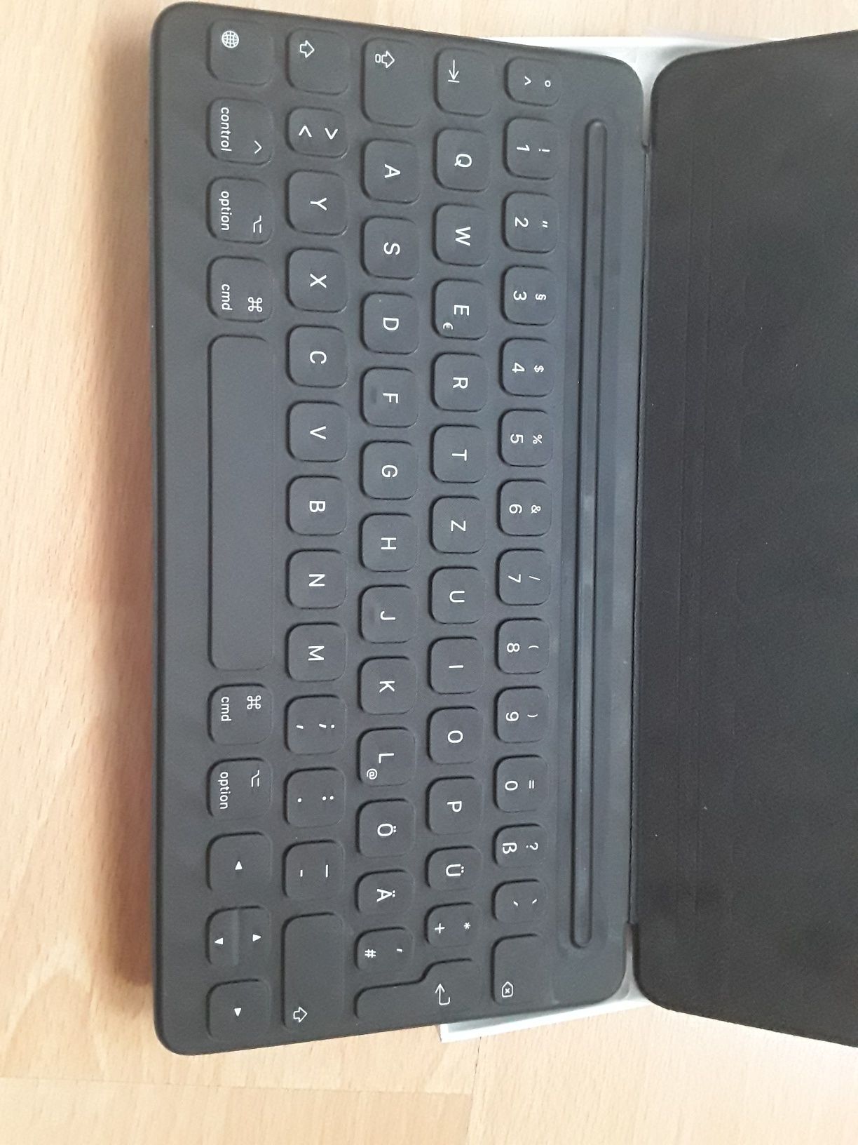 Husa cu tastatura Apple Ipad A1829
