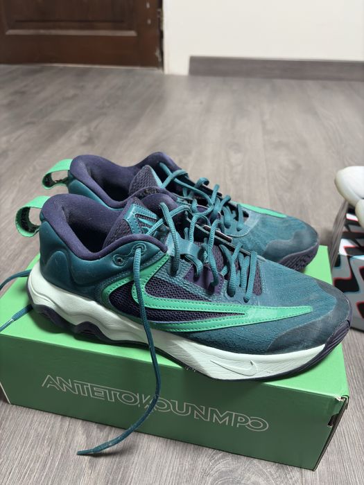 Giannis баскетболни обувки, номер 41, зелени/тъмно зелени, като нови“