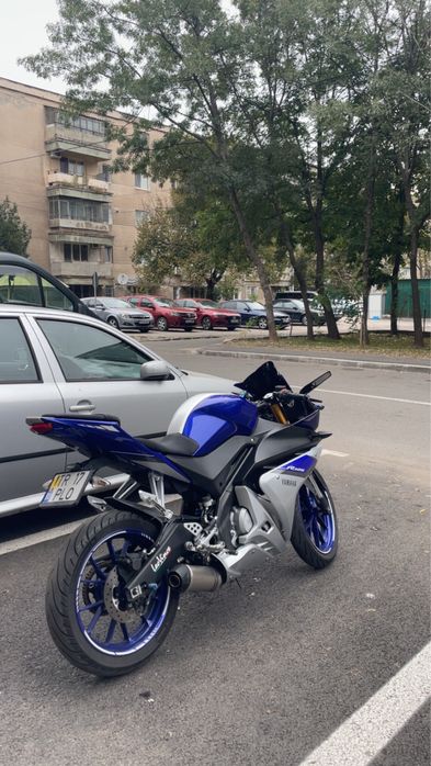 Vând Yamaha Yzf R125