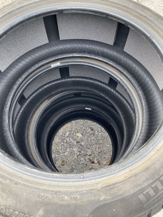 Зимни гуми Pirelli 255/45 R19