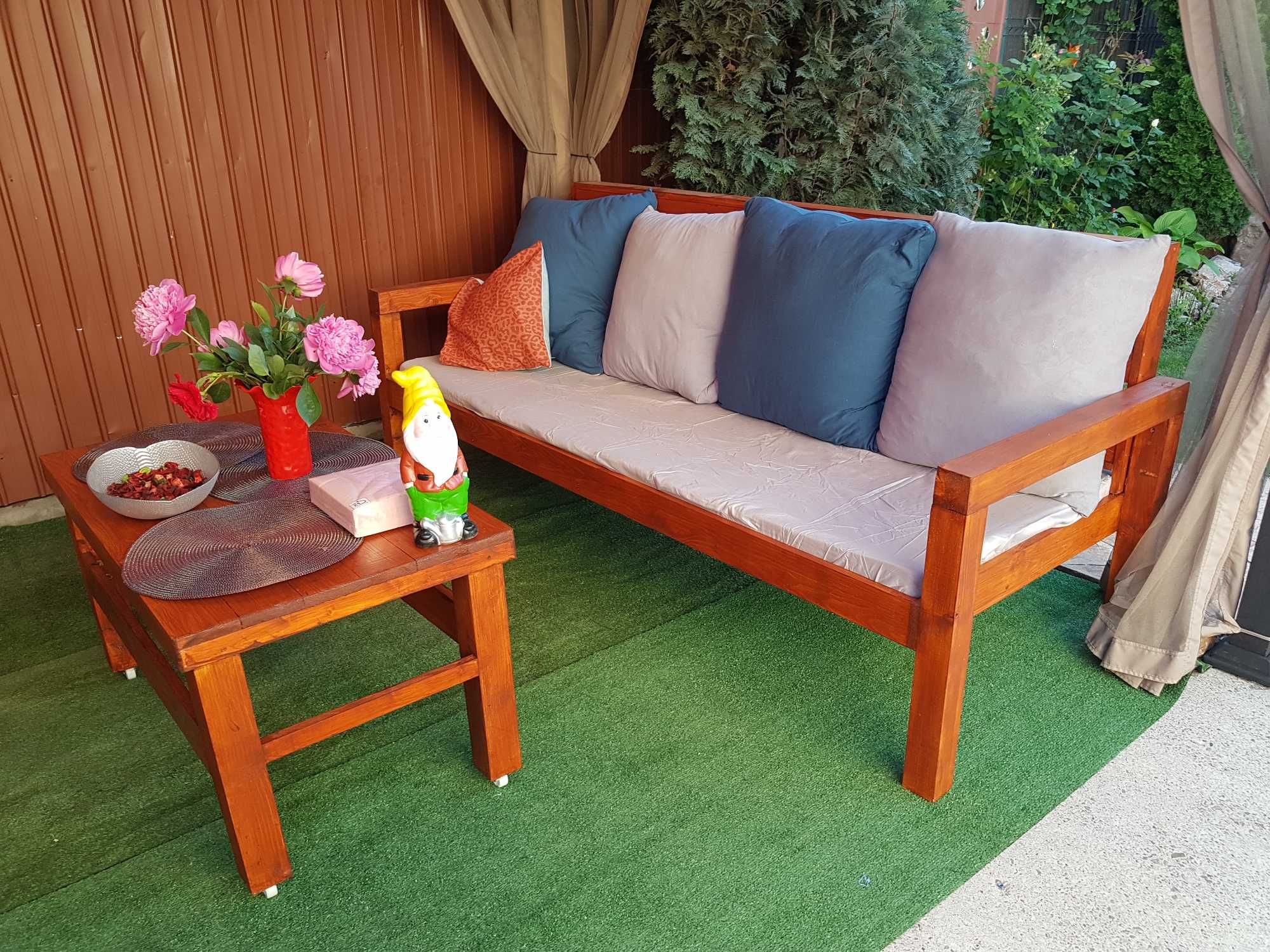 Set mobilier exterior 2 canapele+masă+saltele+8perne ! grădina/terasă!