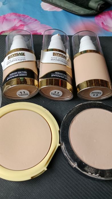 Косметика за всё на фото