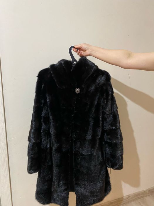 Продам норковую шубу