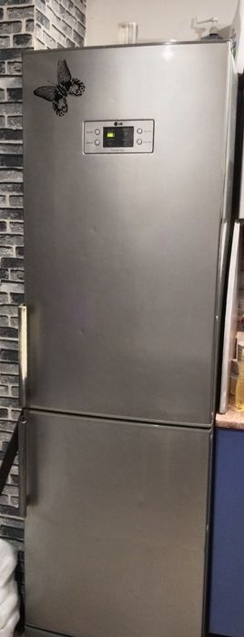 Х о л о д и л ь н и к  LG