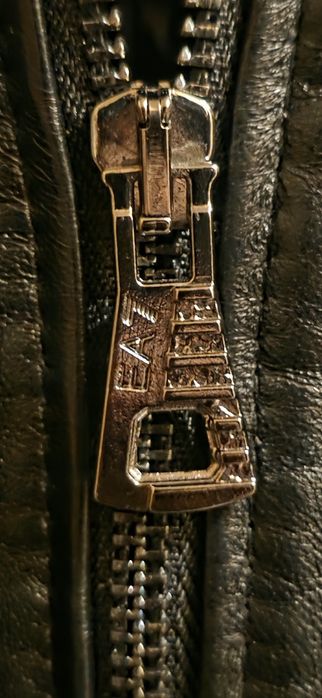 EMPORIO ARMANI-кожено яке.