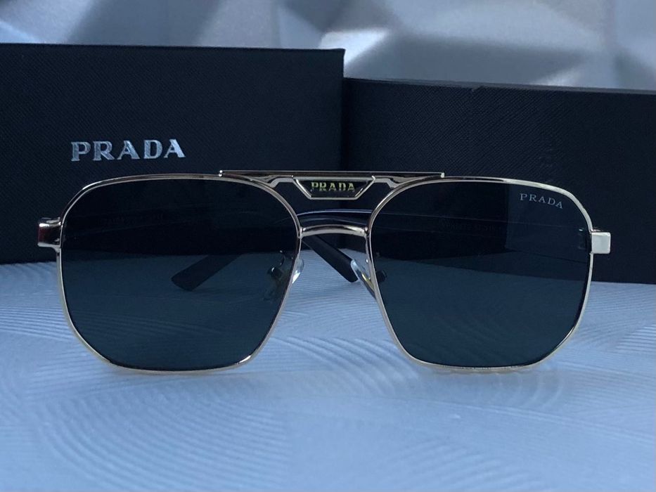Prada ochelari de soare Unisex