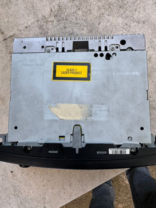 Cd radio mercedes здрава части работи