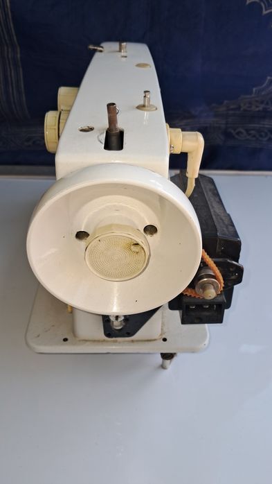 Швейные машины Чайка 142 М СССР