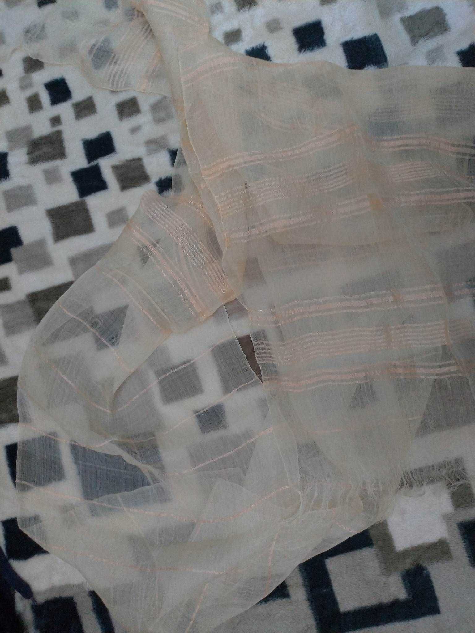 Costum popular vechi de peste 100 de ani din zona Gorjului