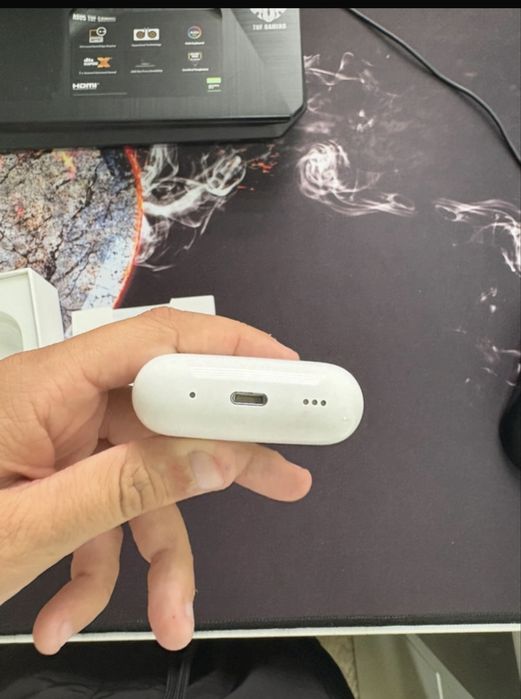 Vand airpods 2 pro 100% originale intr o stare foarte buna