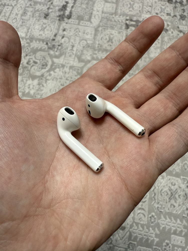 Продам Airpods 2