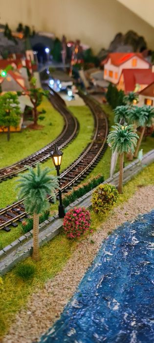 Felinar HO ptr diorama disponibil dupa 15 ian.