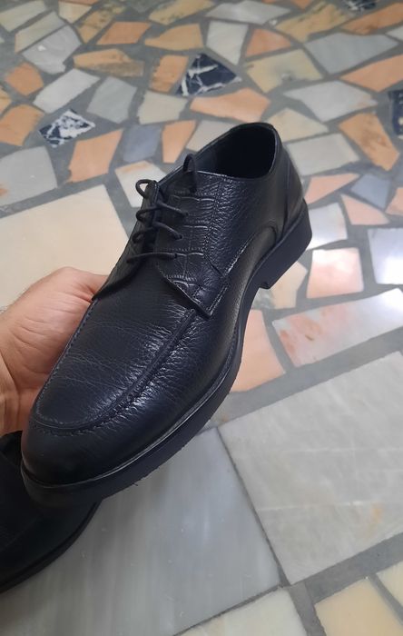 Туфли стаылады. Тап таза 41 размер. Качествасына гарантия.