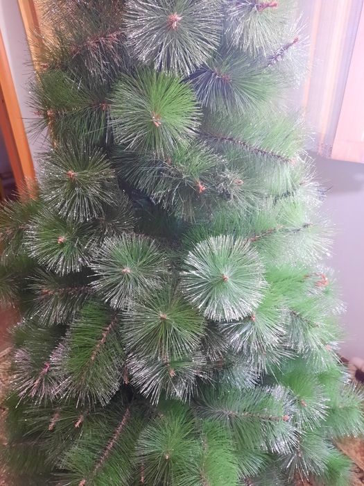 Искусственная елка