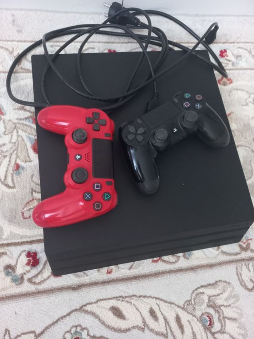 PS4 Pro 1TB FC26