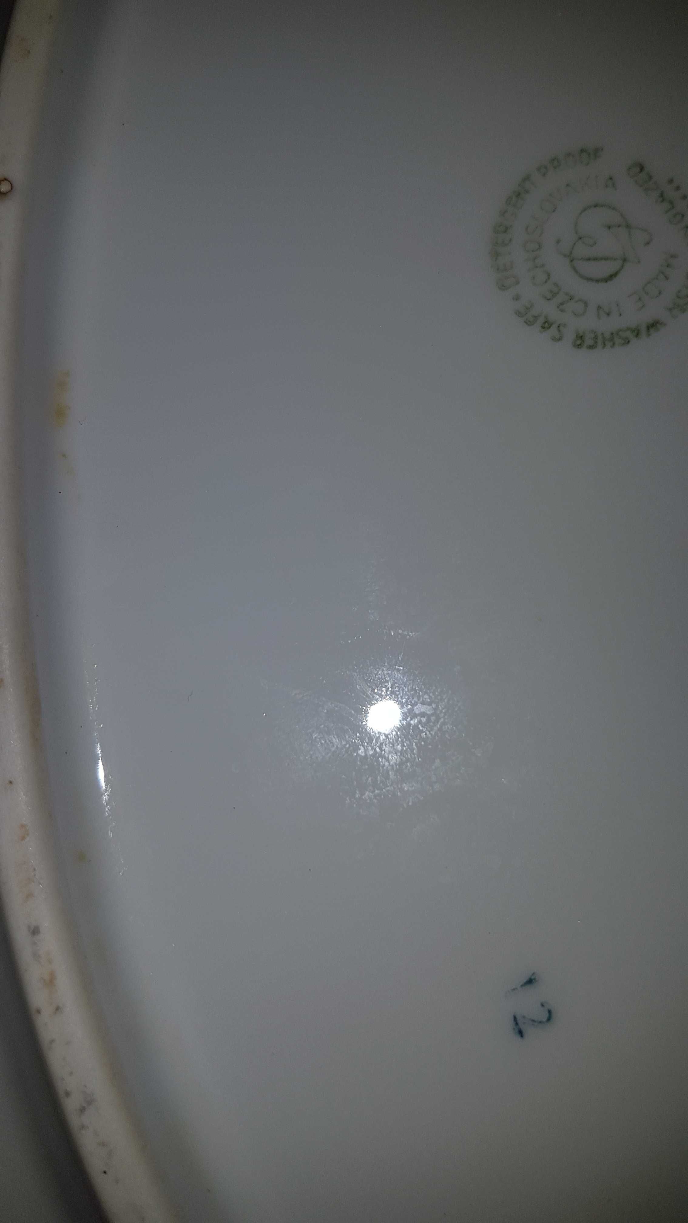 Продам блюдо из 80х годов. Чехословакия.
