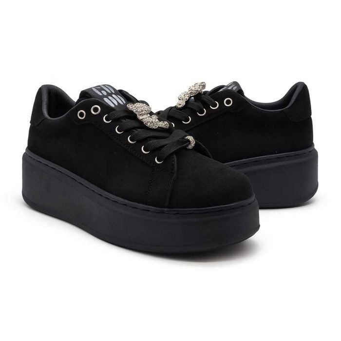 Дамски спортни обувки от еко велур на платформа