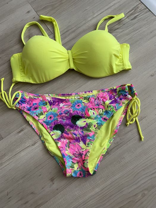 Нови бански