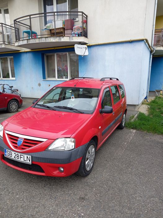 Vând Logan MCV, 1,6-benzină