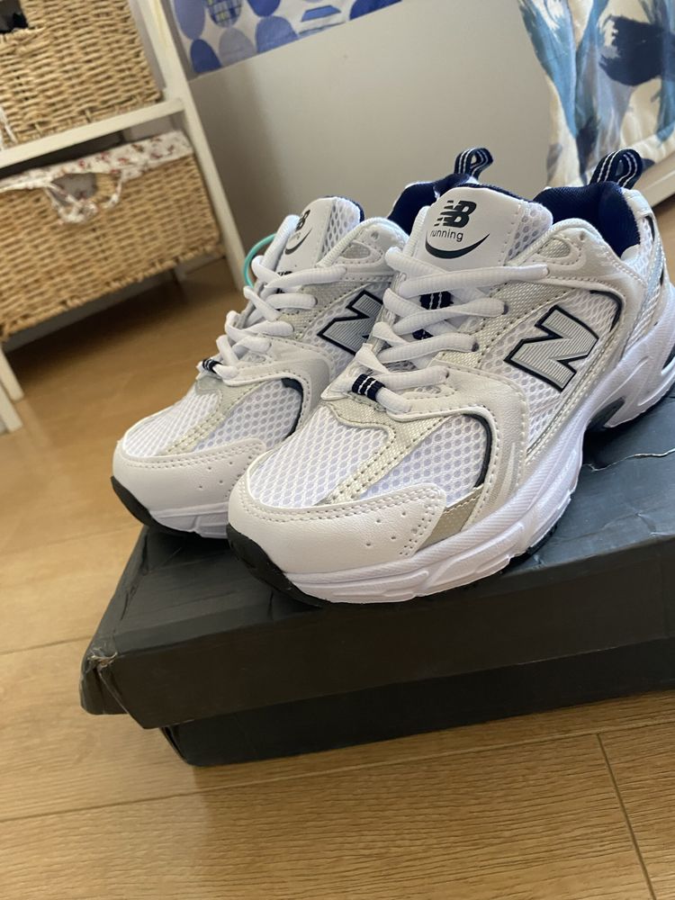 Продам new balance 530