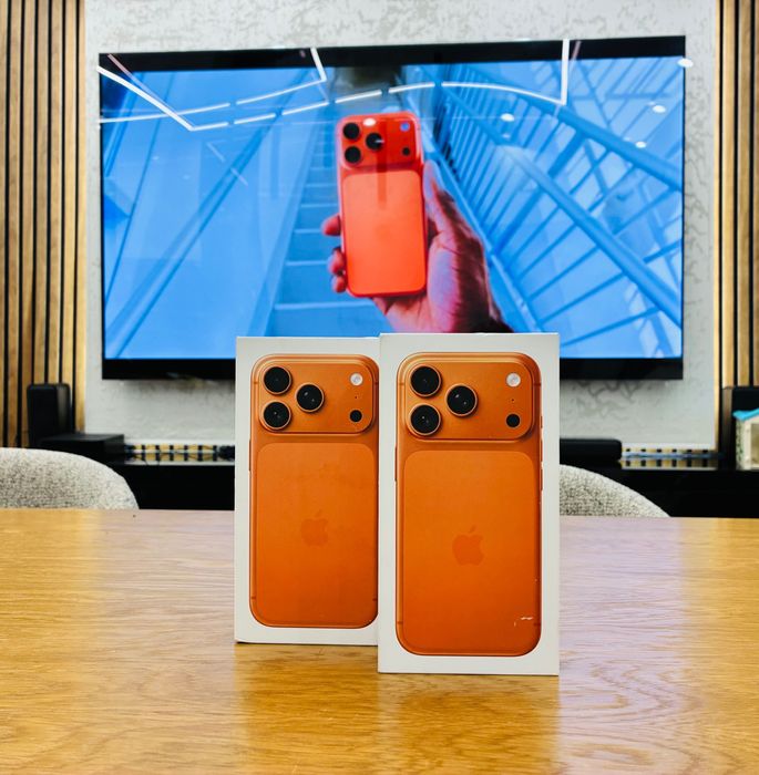 Нови iPhone 17 Pro 512GB Orange Подарък Кейс и 20w power Adapter