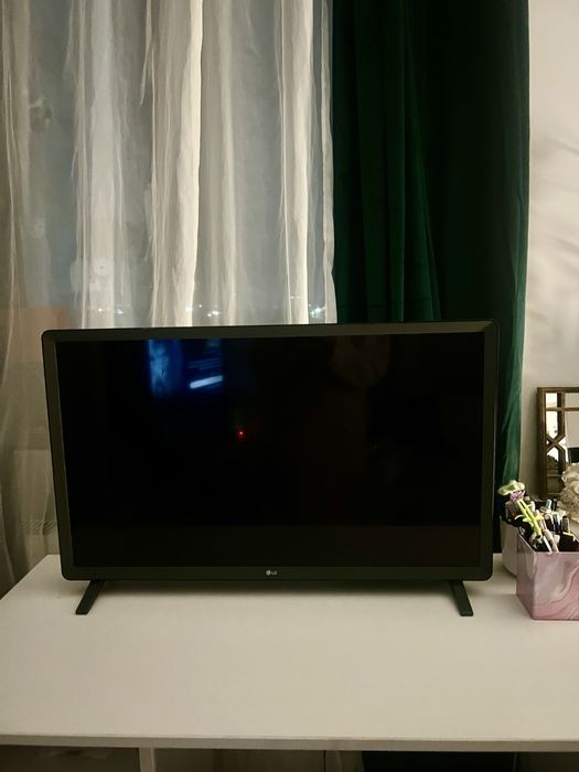 Televizor LED, Smart LG, Full HD, utilizat, 80 cm.