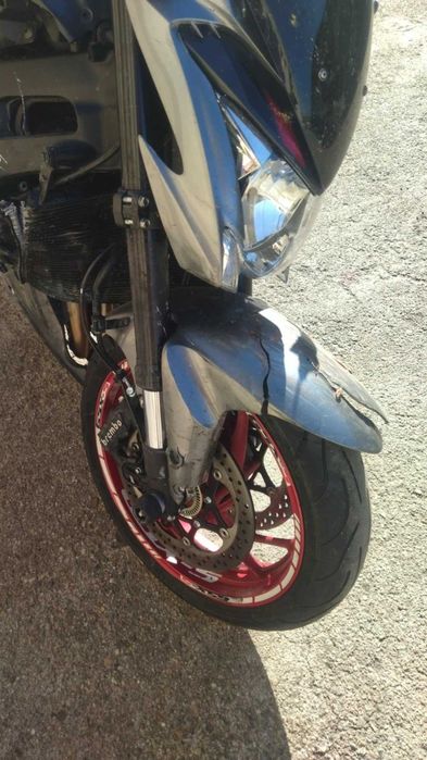 Suzuki gsx 1000 an 2020 avariat