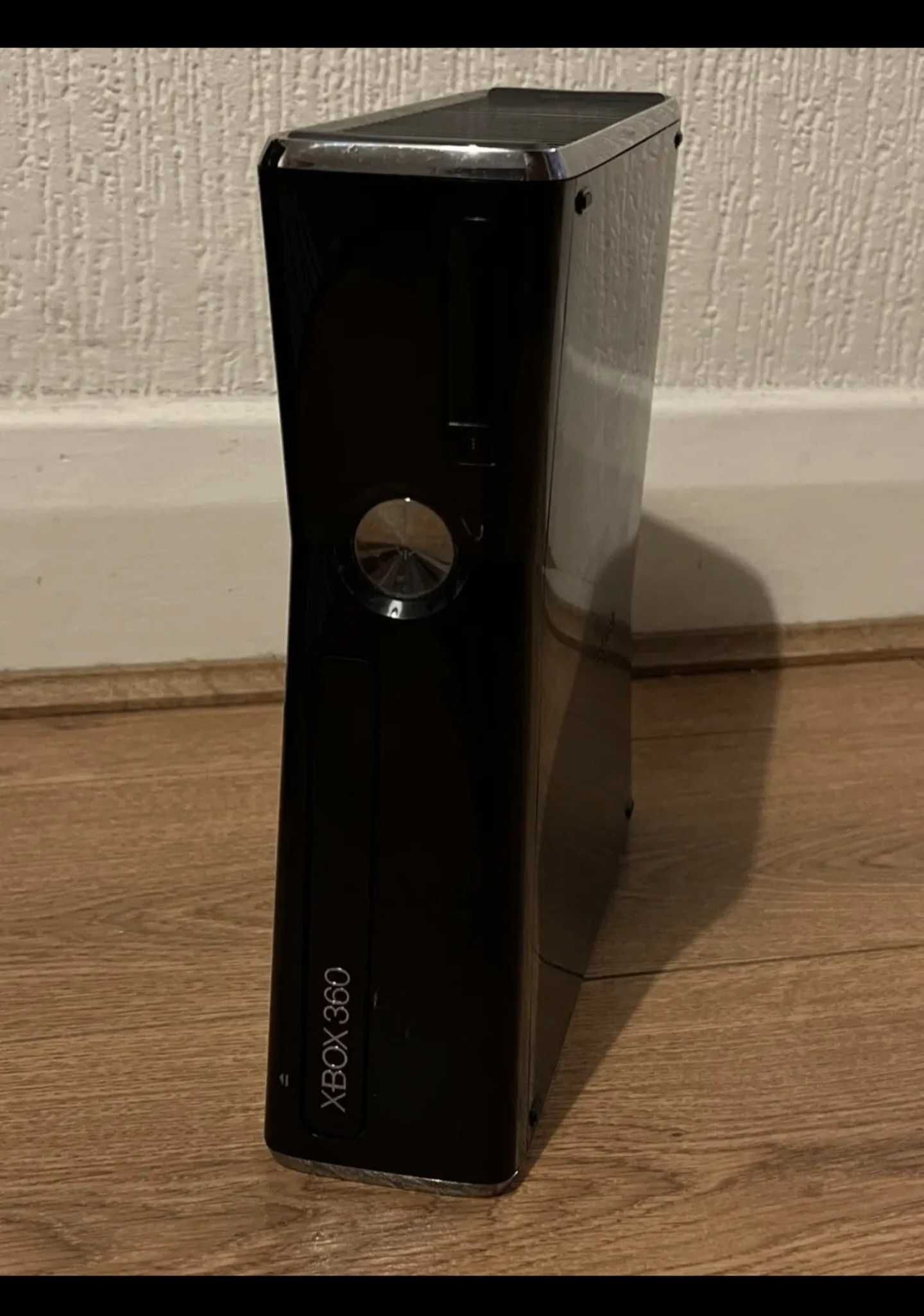 Xbox 360 250GB Игра Конзола