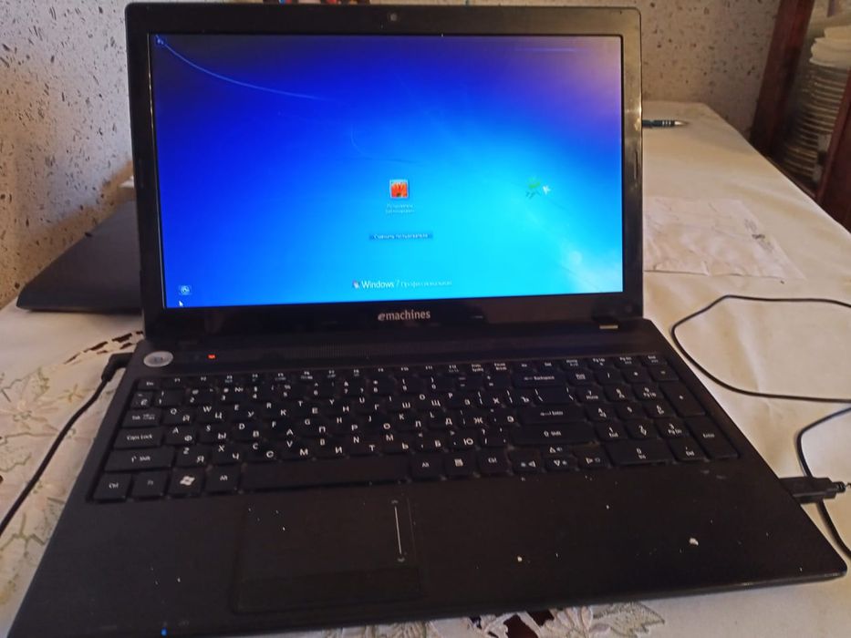 Продаю ноутбук в рабочем состоянии