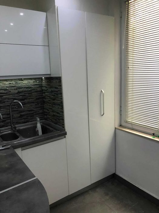 Дава се под наем Тристаен апартамент в Пловдив, Младежки Хълм - 120 кв.м за 400 € - Снимка #4