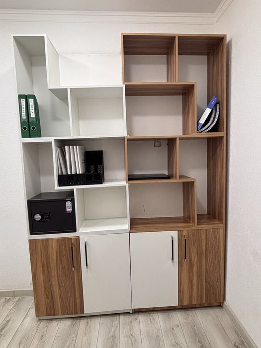 Продаю шкаф-стеллаж