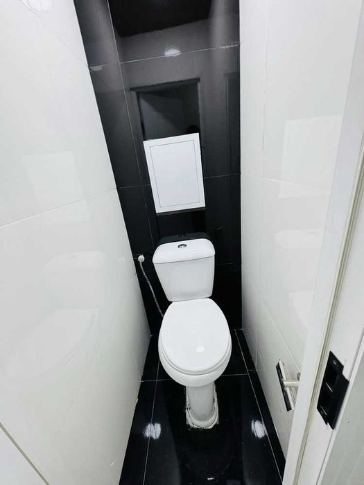 Chilonzor 11 kvartlda 1 xona sotiladi