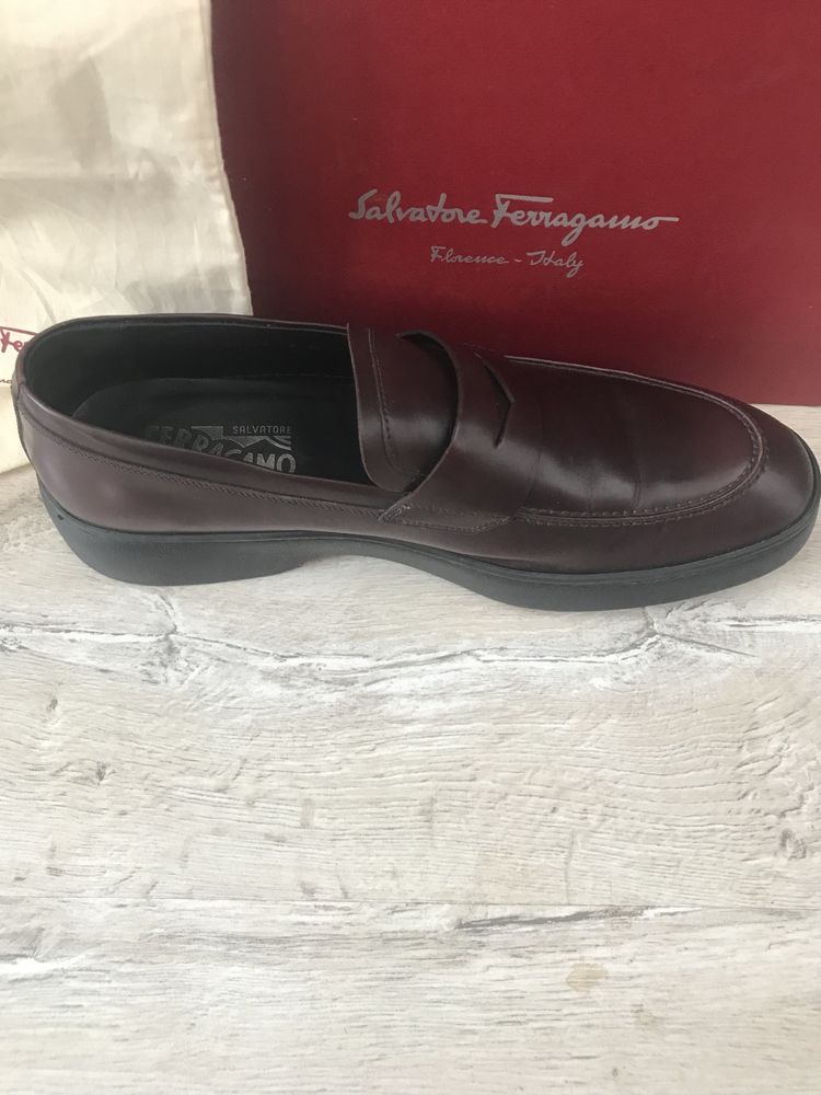 Pantofi Ferragamo
