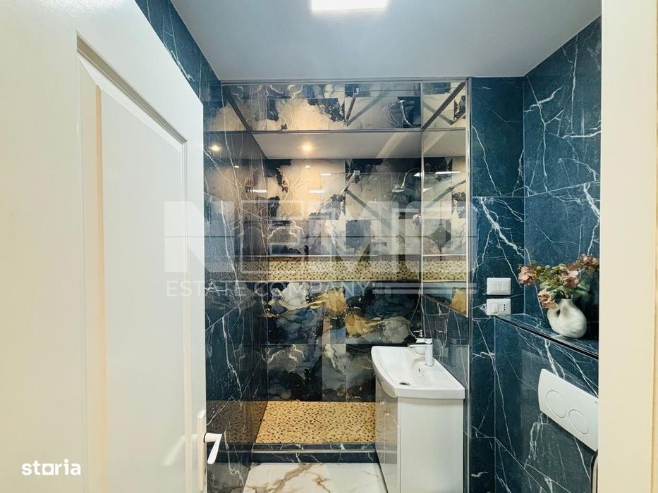 Apartament 2 camere • Semidecomandat • Parter • 340 €/lună