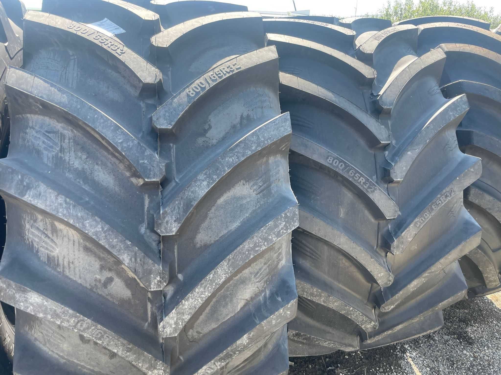 Cauciucuri Radiale 800/65R32 NOI pentru Combina Fendt