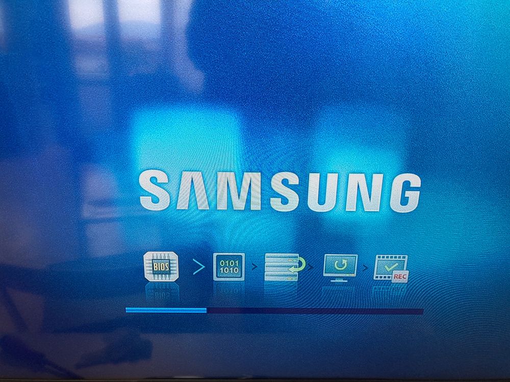 Samsung SRD-1680D, 1TB Цифров видеорекордер 16-канален HD DVR