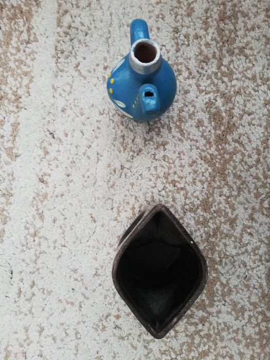 Декоративна ваза и бърдуче