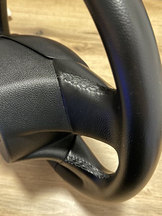 4-ри лъчев волан Skoda естествена кожа