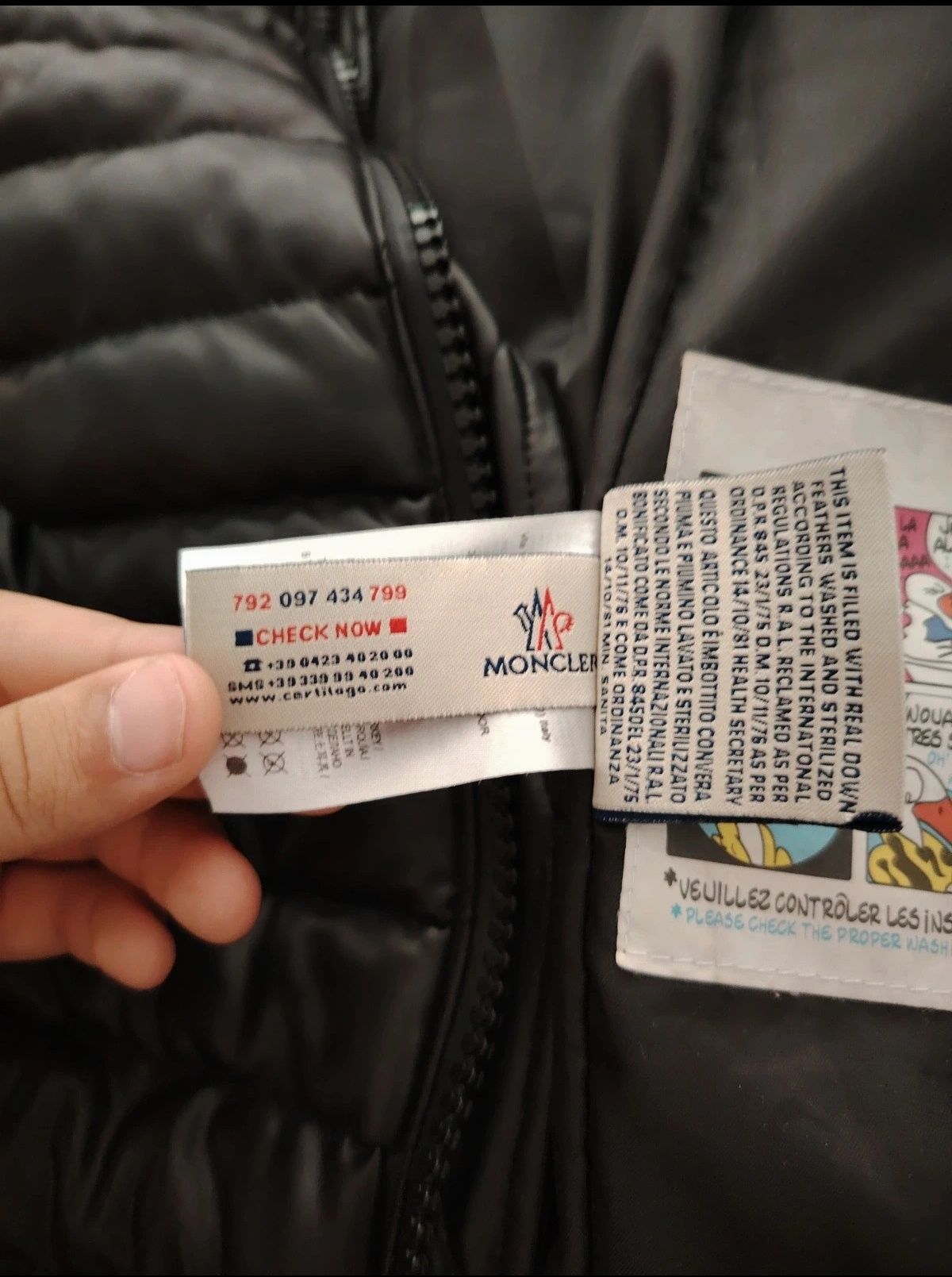 Geacă Moncler originală bărbați – Certilogo – puf natural