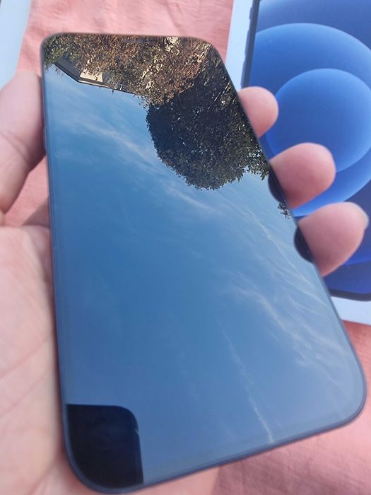 iPhone 12 / impecabil / cutie