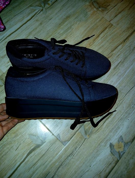 Adidasi originali noi