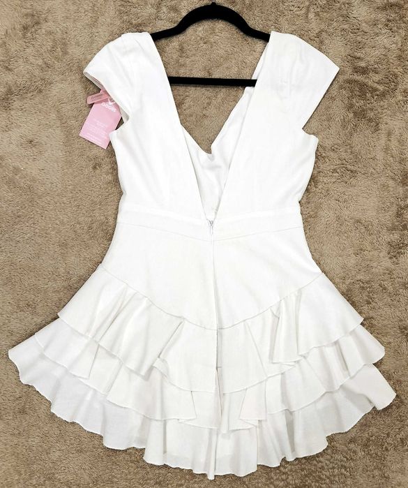 Rochie alba scurta cu volane