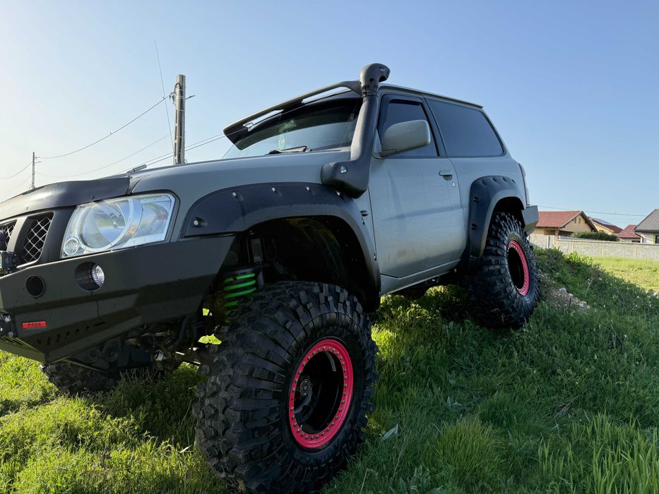 Vand Nissan Patrol 2007 - monstru Off-Road modificat extrem