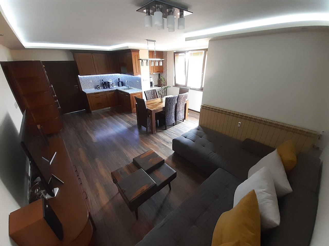Продава се Тристаен апартамент в Сливен, Младост - 80 кв.м за 1663 €/кв.м - Снимка #3