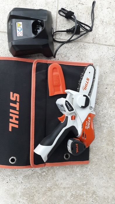 Vând drujbă Stihl GTA-26