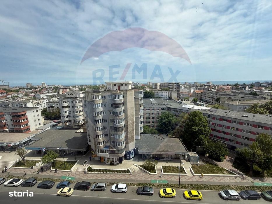 Apartament cu 3 camere de vânzare în zona Casa de Cultura Constanta