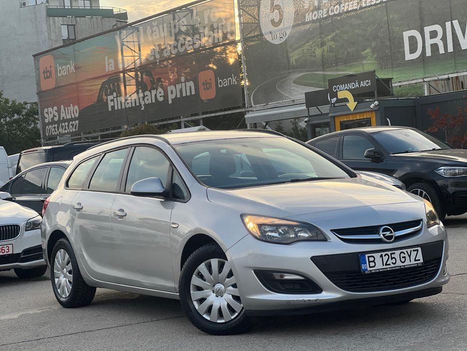 Opel astra 2015 stare impecabila