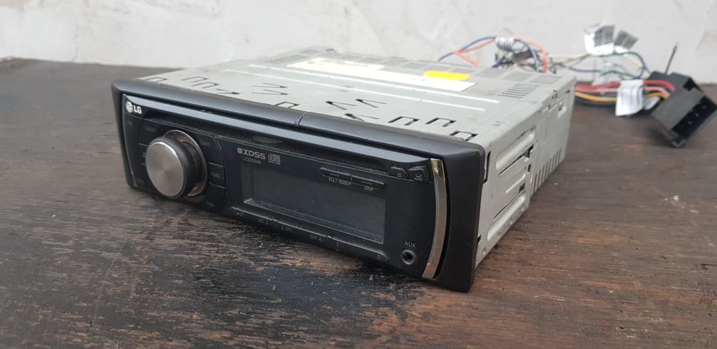 Casetofon Radio-Cd AUX Lg Lcs300ar