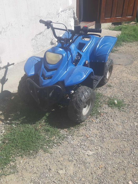 Atv de copii trage bine fara probeleme